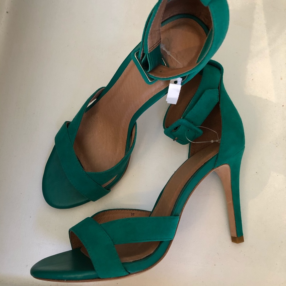 JOIE Alvita Sandals